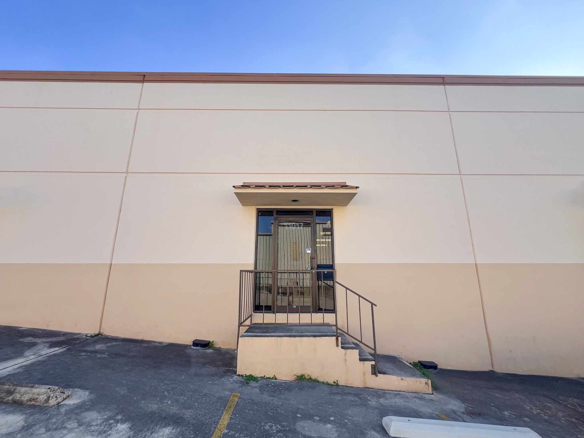 11001-11027 Osgood Dr, San Antonio, TX for lease Building Photo- Image 1 of 7