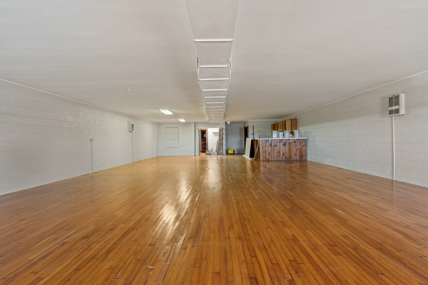 516 N Main St, Hillsville, VA for lease - Building Photo - Image 3 of 8