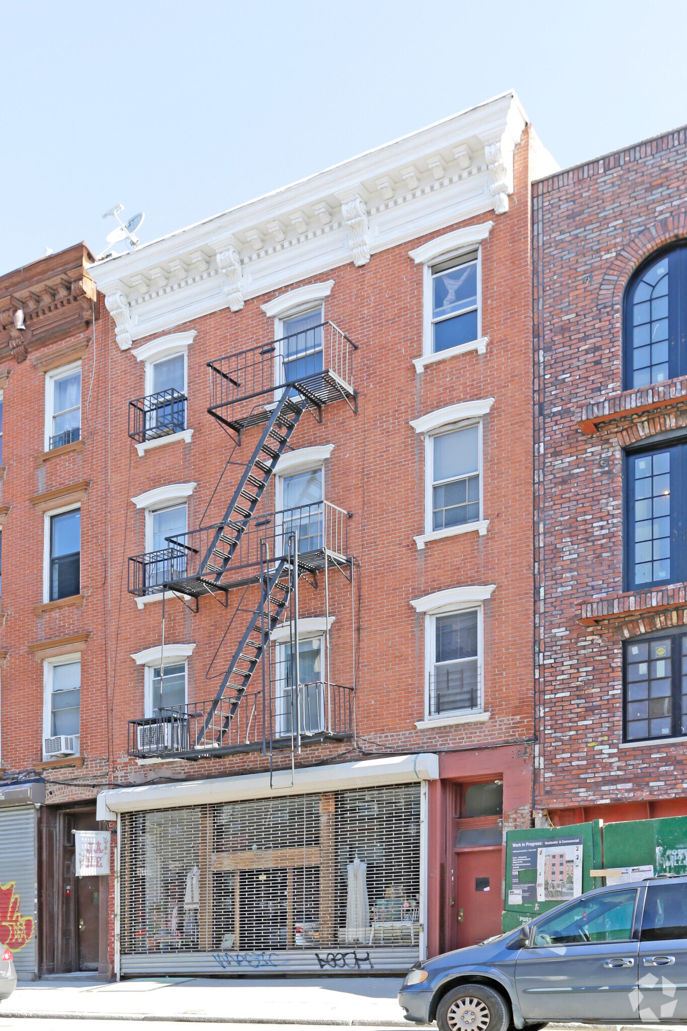 135 Grand St, Brooklyn, NY for sale Primary Photo- Image 1 of 1