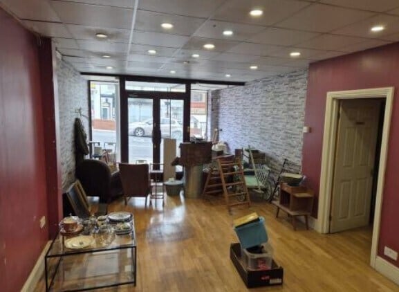 30 High St, Shanklin for lease Interior Photo- Image 1 of 1