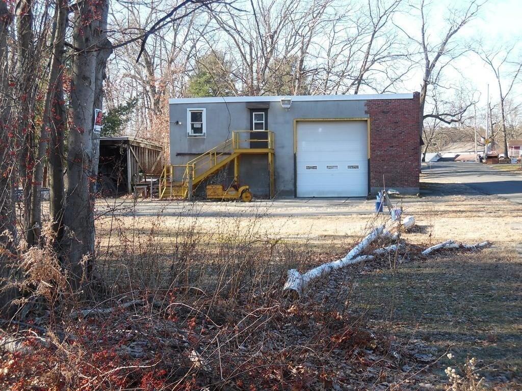 17 Bluemer Rd, Southampton, MA for sale Other- Image 1 of 1