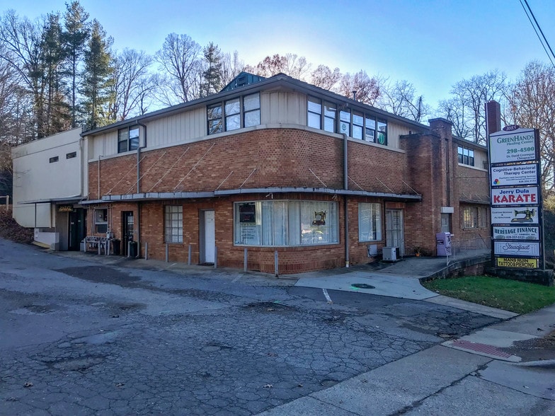 1085 Tunnel Rd, Asheville, NC for lease - Building Photo - Image 1 of 16