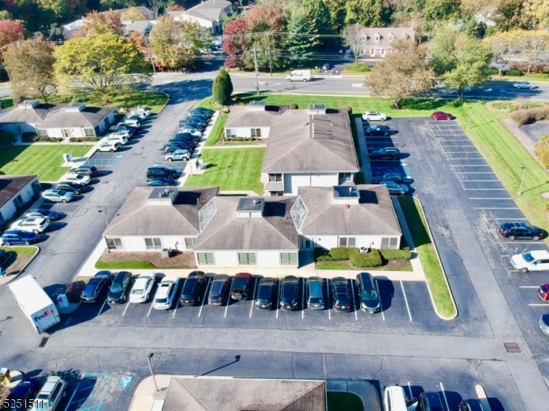 170 Changebridge Rd, Montville, NJ 07045