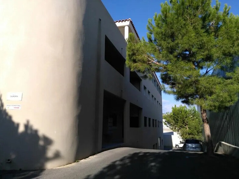 7 Rue Gaston De Flotte, Marseille for sale - Building Photo - Image 2 of 13