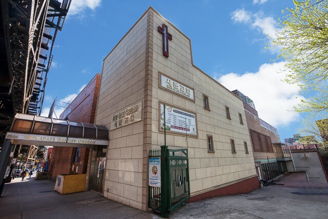 5704 Roosevelt Ave, Woodside, NY for sale Building Photo- Image 1 of 1