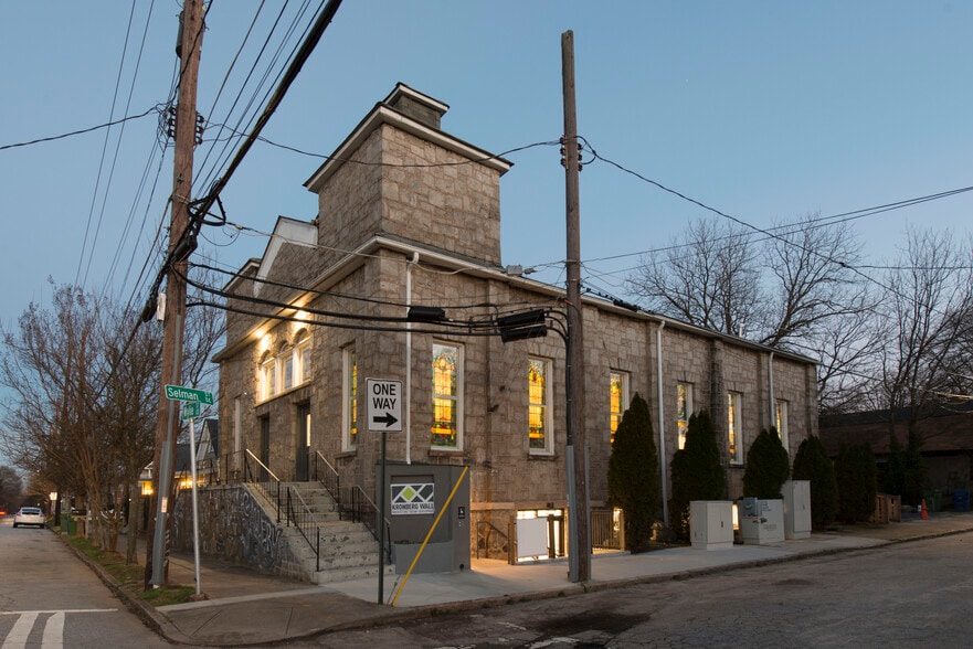 889 Wylie St SE, Atlanta, GA for sale - Primary Photo - Image 1 of 21