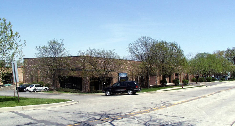 740 Front St, Lisle, IL for sale - Building Photo - Image 2 of 3