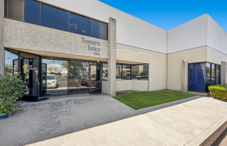 1195 Linda Vista Dr, San Marcos, CA for sale - Building Photo - Image 2 of 8
