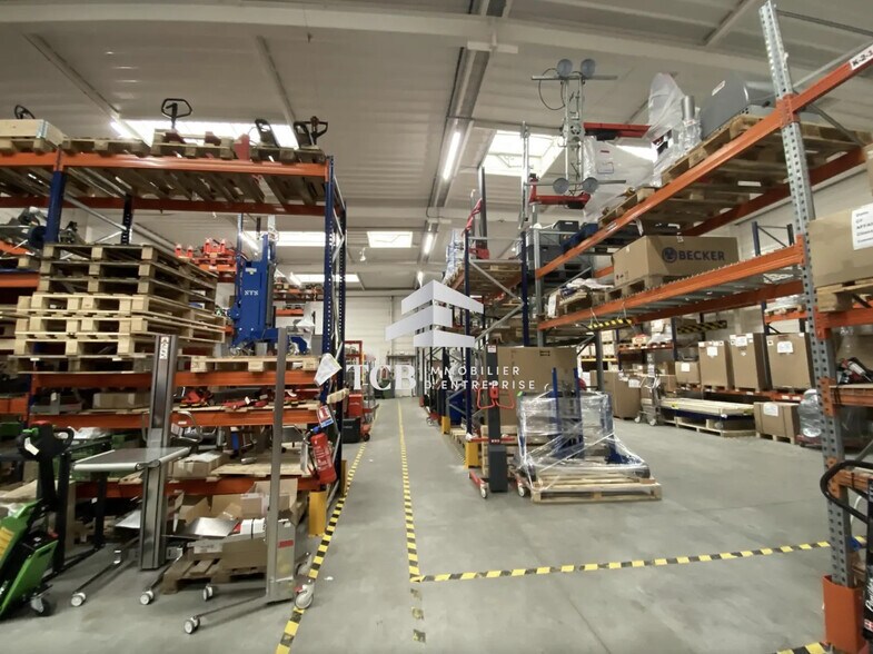 Flex in La Chapelle-sur-Erdre for lease - Building Photo - Image 3 of 11