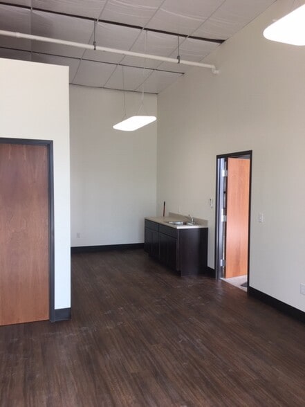 2535 FM 685, Hutto, TX for lease - Interior Photo - Image 2 of 8