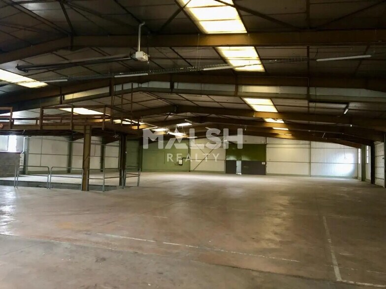 Flex in CIVRIEUX-D'AZERGUES for sale - Interior Photo - Image 2 of 4