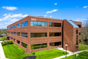 East Gate Corporate Center - Business Park