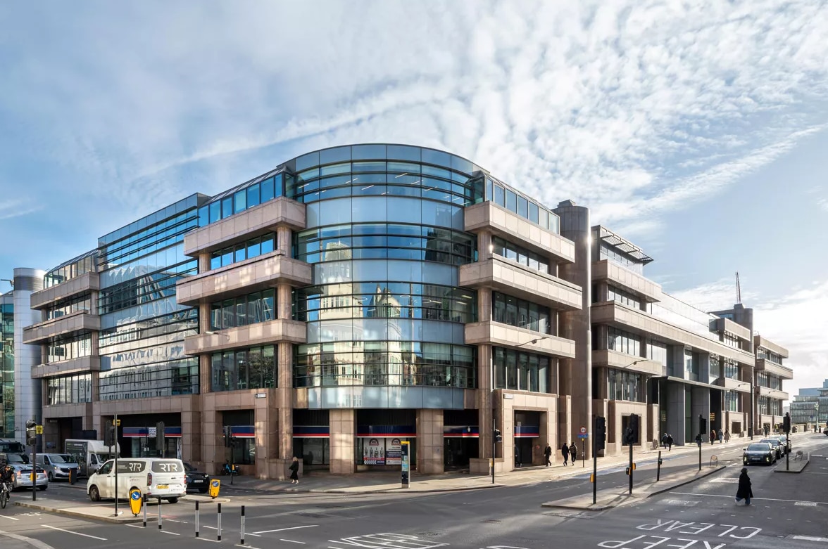 10 Queen Street Pl, London for lease Building Photo- Image 1 of 9