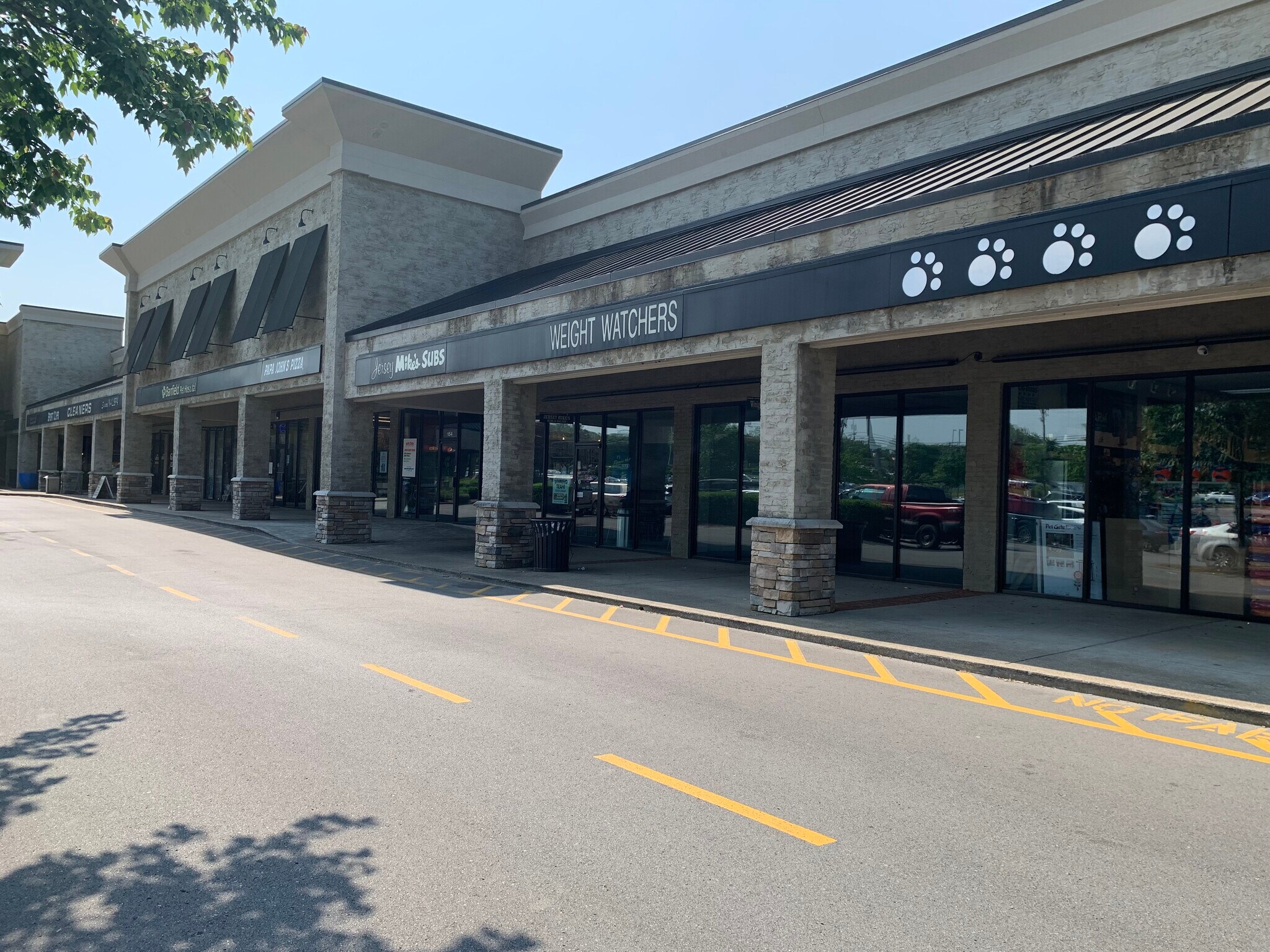 1010 Murfreesboro Rd, Franklin, TN 37064 The Maples Shopping Center