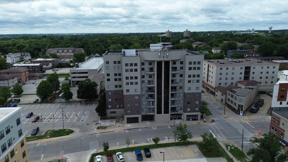 200 Stanton Ave, Ames, IA for lease - Building Photo - Image 2 of 9