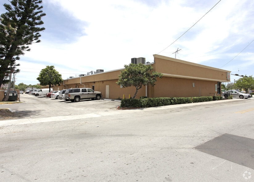 159-199 W Hillsboro Blvd, Deerfield Beach, FL for lease - Building Photo - Image 2 of 5