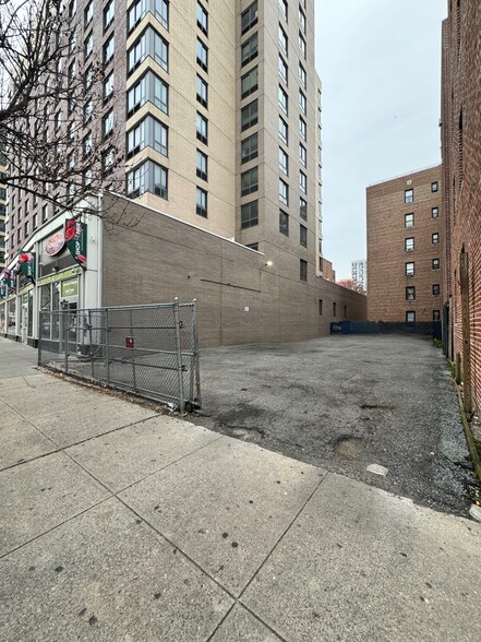 15310 89th Ave, Jamaica, NY for sale - Building Photo - Image 3 of 6