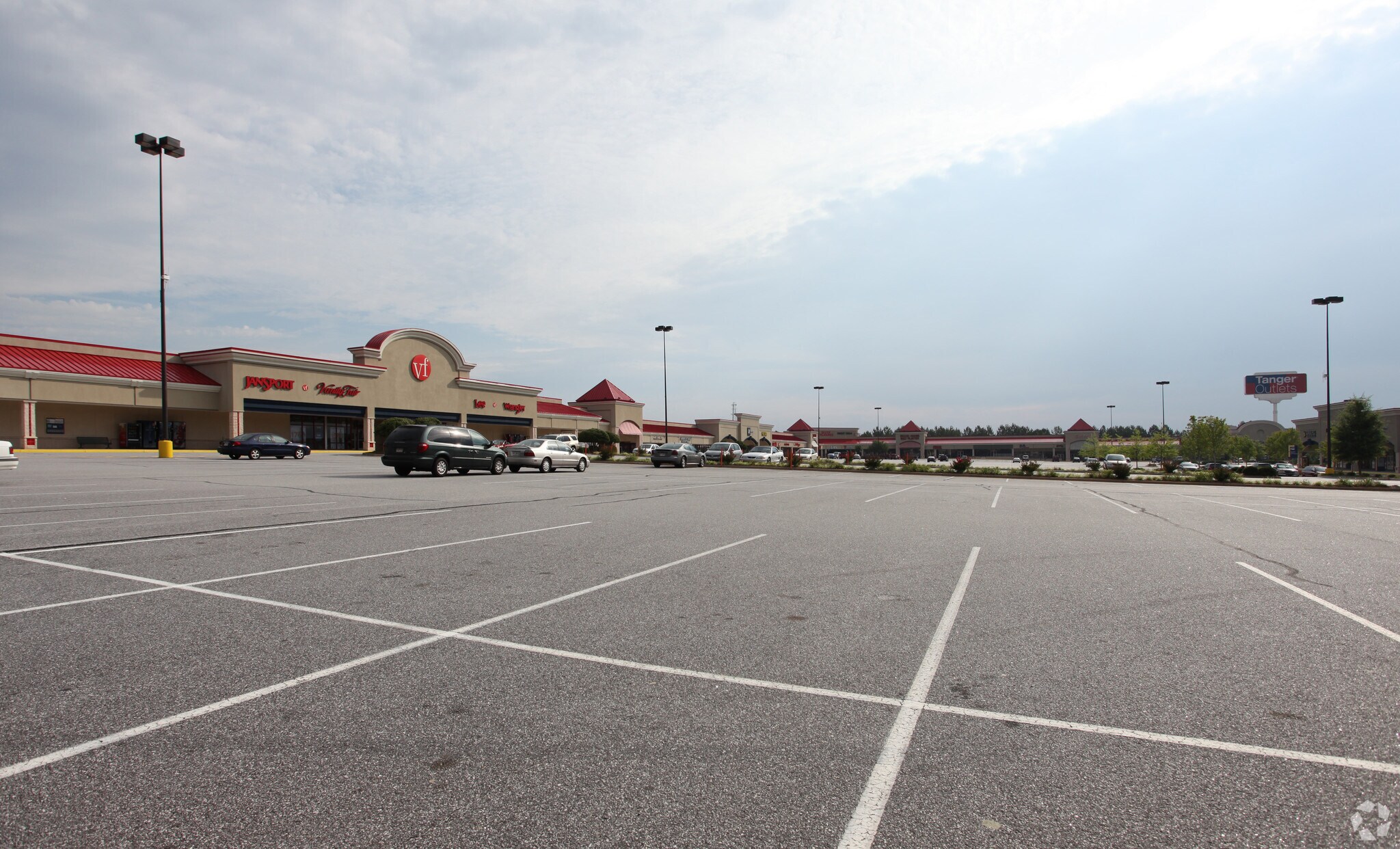 800 Steven B Tanger Blvd, Commerce, GA for sale Primary Photo- Image 1 of 1
