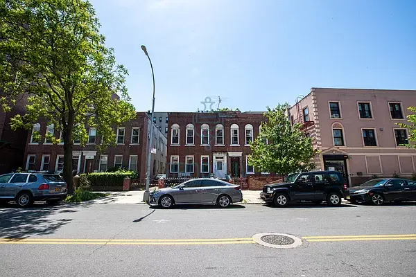 24 Lefferts Ave, Brooklyn, NY for sale Primary Photo- Image 1 of 1