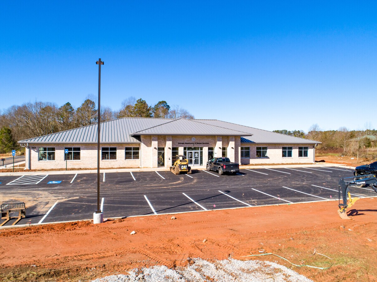 187 Clear Creek Pky, Lavonia, GA 30553