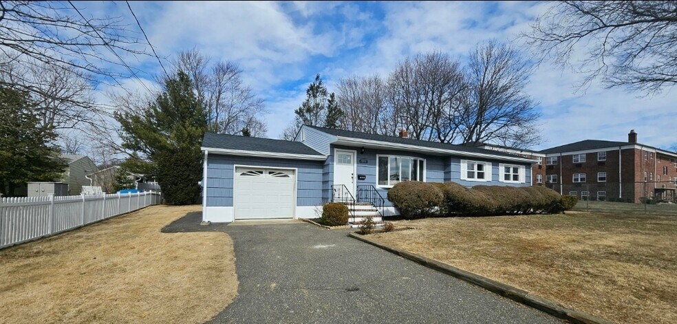 551 Route 33, Freehold, NJ for sale - Building Photo - Image 1 of 1