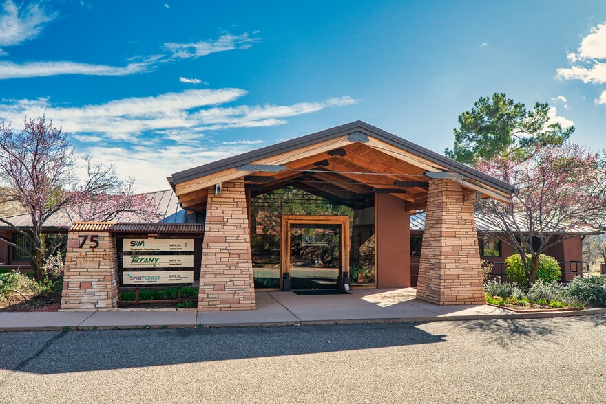 75 Kallof Pl, Sedona, AZ for lease - Building Photo - Image 1 of 48