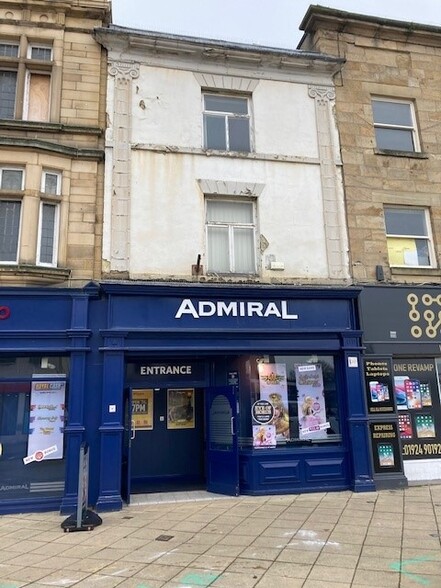 25-27 Market Pl, Dewsbury for sale - Building Photo - Image 1 of 1