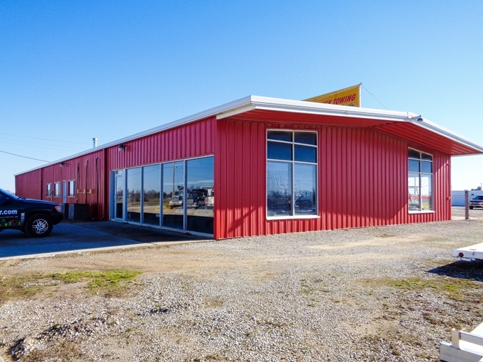 4741 S Limit Ave, Sedalia, MO for sale - Primary Photo - Image 1 of 1