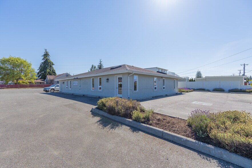 329 S 3rd Ave, Sequim, WA for sale - Building Photo - Image 1 of 1