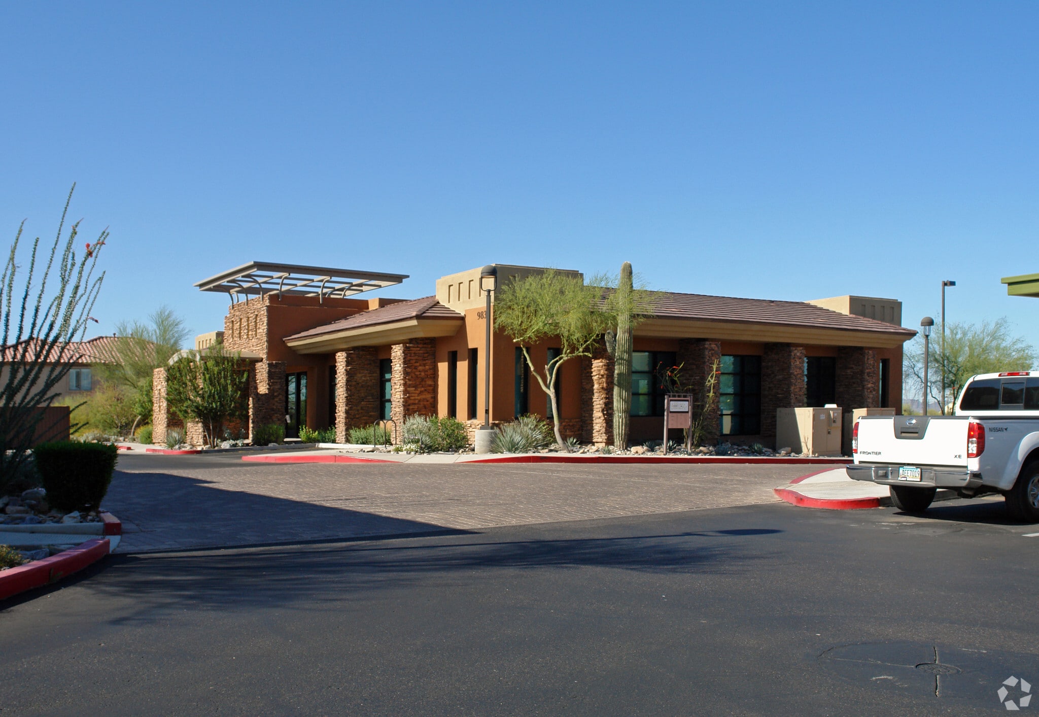 9831 E Bell Rd, Scottsdale, AZ for lease Primary Photo- Image 1 of 8