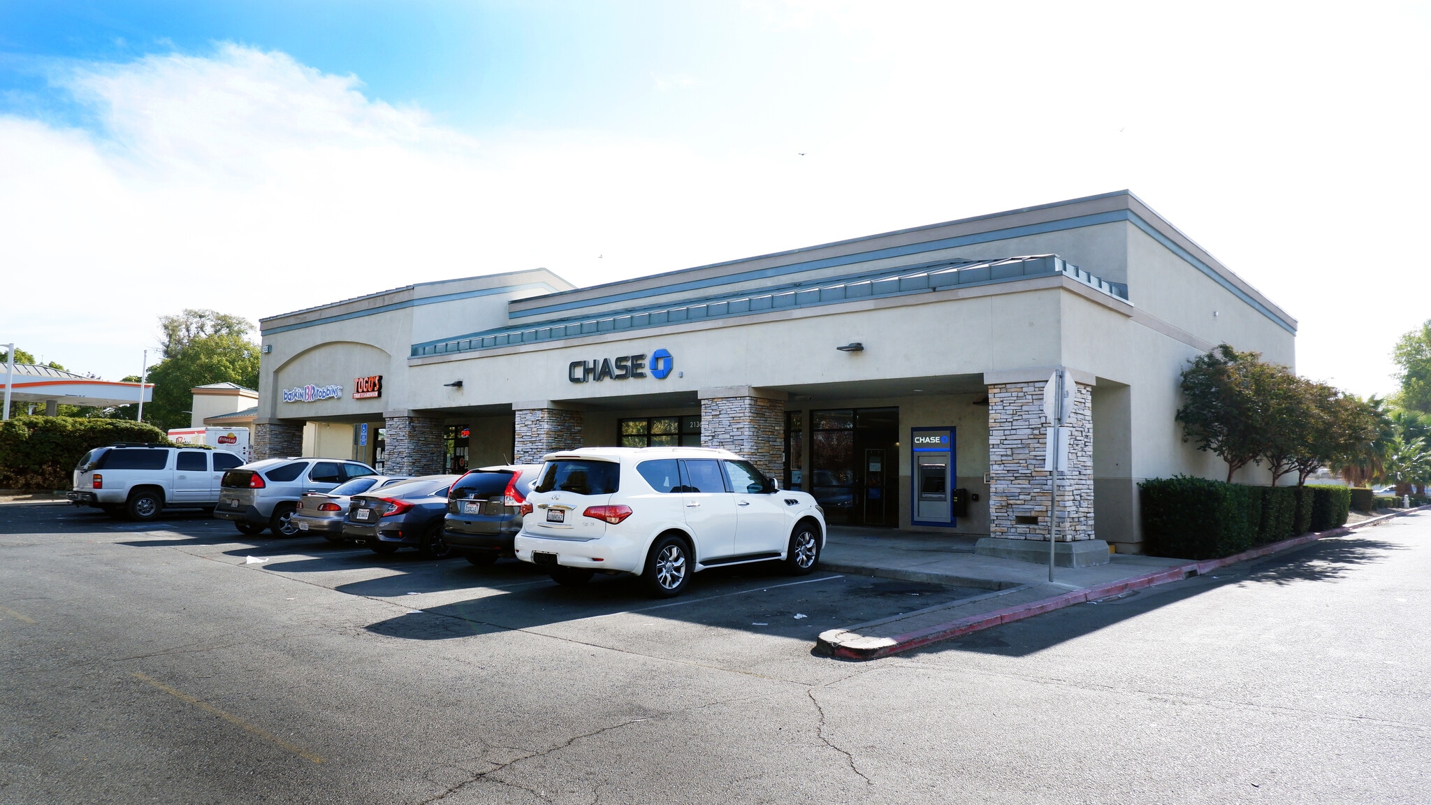 2136 Railroad Ave, Pittsburg, CA for lease Building Photo- Image 1 of 15