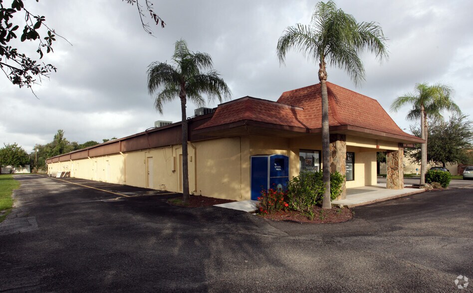 2210 Tamiami Trl S, Venice, FL for lease - Building Photo - Image 3 of 12