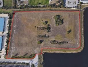 510 NW Lake Whitney Pl, Port Saint Lucie, FL for sale - Building Photo - Image 1 of 1