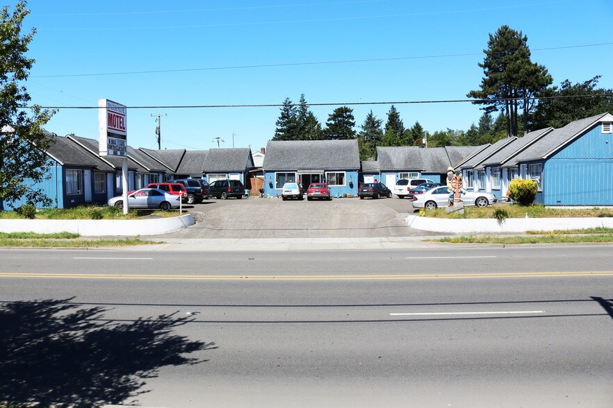 1480 Sherman Ave, North Bend, OR for sale - Building Photo - Image 1 of 1