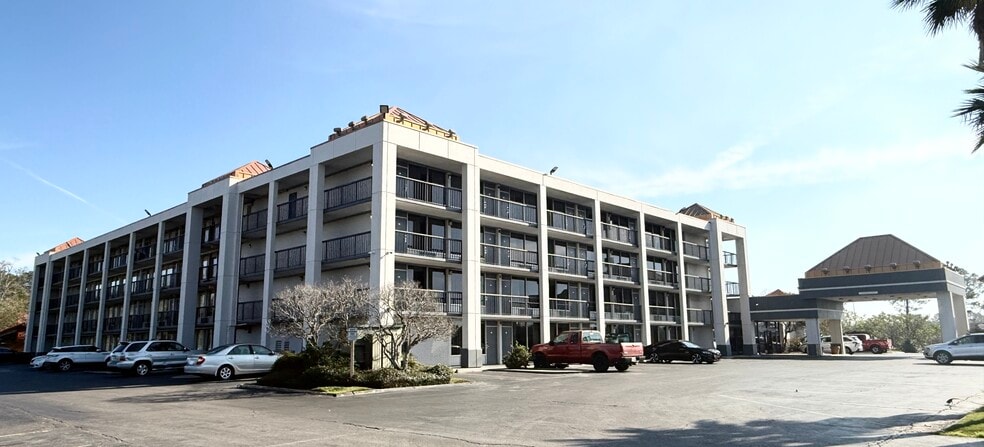 131 N Lobdell Hwy, Port Allen, LA for sale - Building Photo - Image 3 of 11