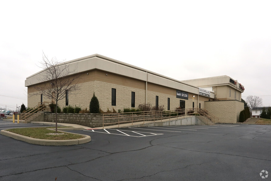 4403 Hamburg Pike, Jeffersonville, IN for lease - Building Photo - Image 3 of 37