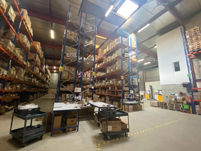 Industrial in Meaux for sale - Building Photo - Image 2 of 20