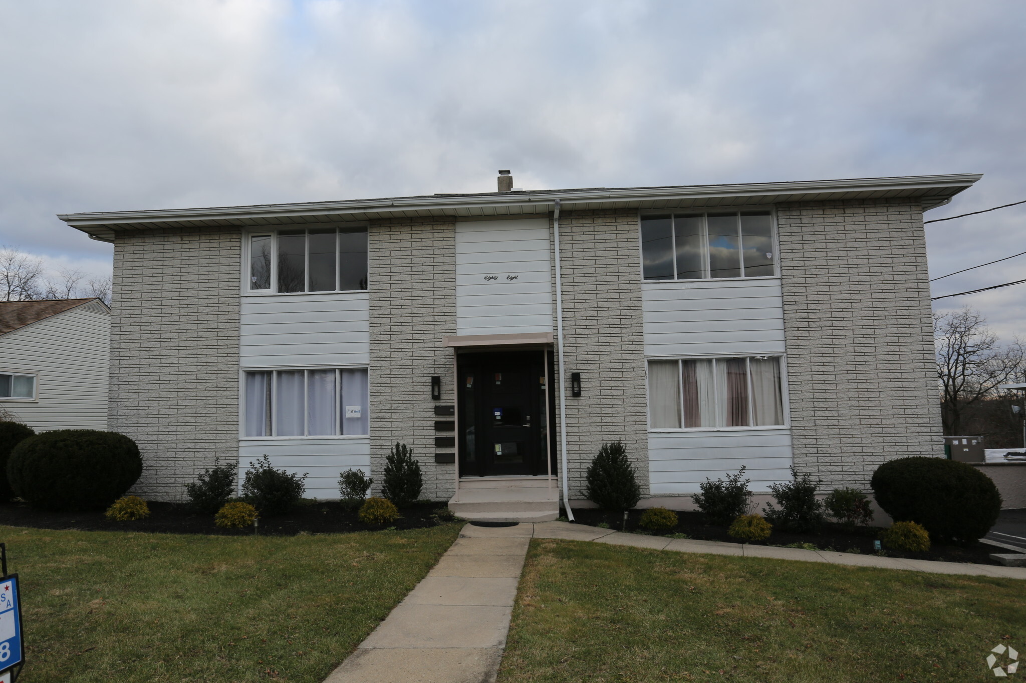 88 Lakedale Dr, Lawrenceville, NJ for lease Primary Photo- Image 1 of 12