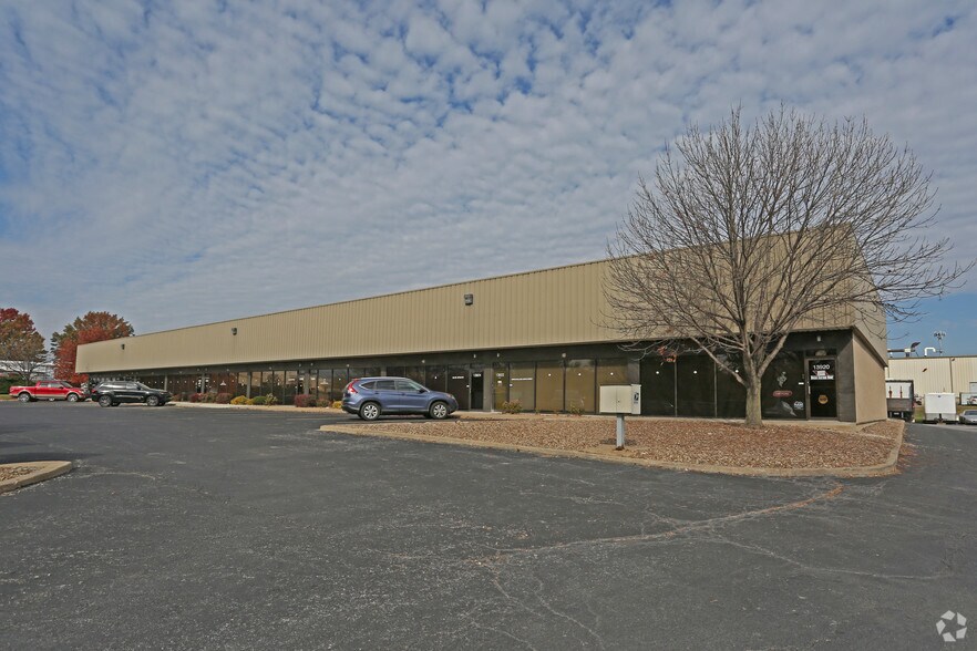 13920-13938 W 108th St, Lenexa, KS for sale - Primary Photo - Image 1 of 1