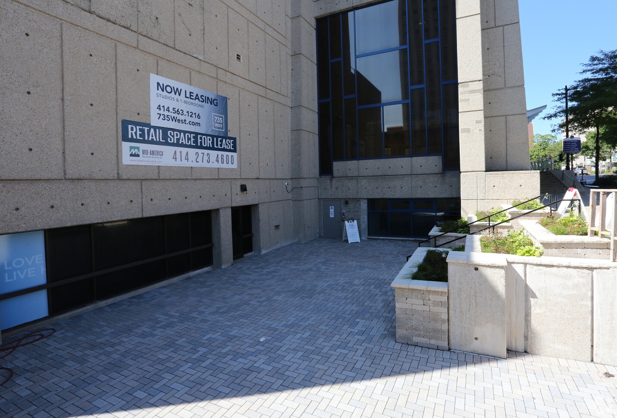 735 W Wisconsin Ave, Milwaukee, WI for lease Building Photo- Image 1 of 3