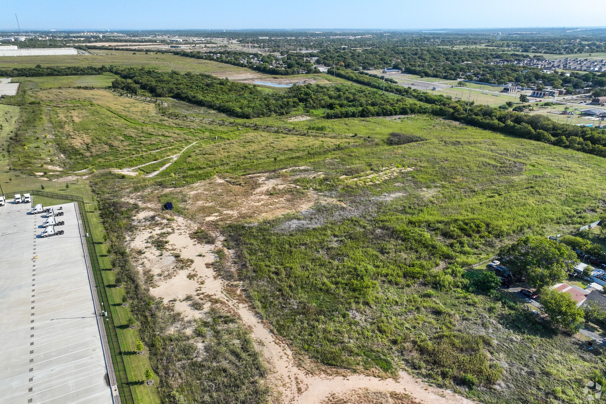 7500-7601 Oak Grove Rd, Fort Worth, TX for lease Primary Photo- Image 1 of 3