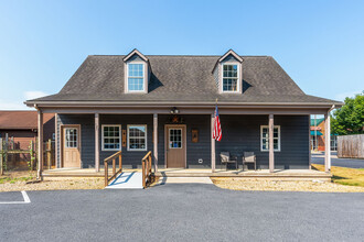 101 Lucy Ln, Waynesboro, VA for lease Building Photo- Image 1 of 43