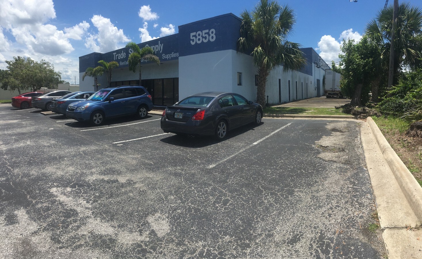 5858 Lakehurst Dr, Orlando, FL 32819