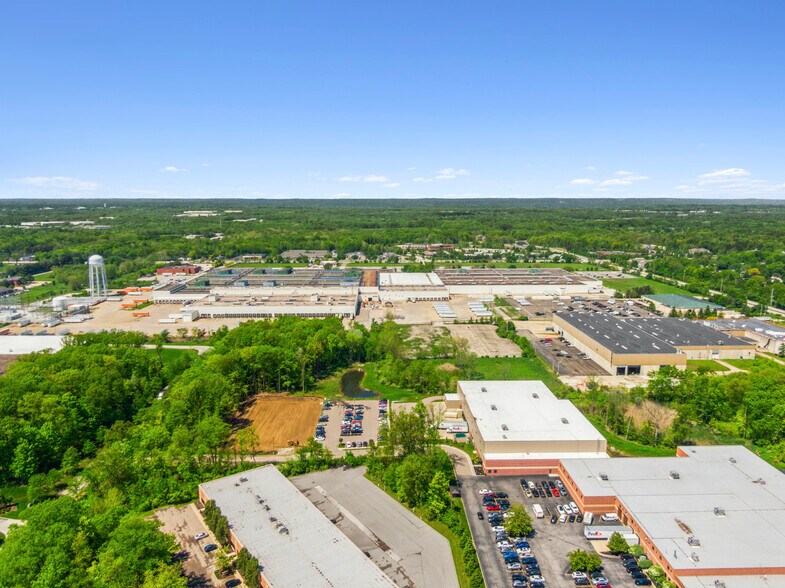 5455-5555 Darrow Rd, Hudson, OH for lease - Building Photo - Image 3 of 4