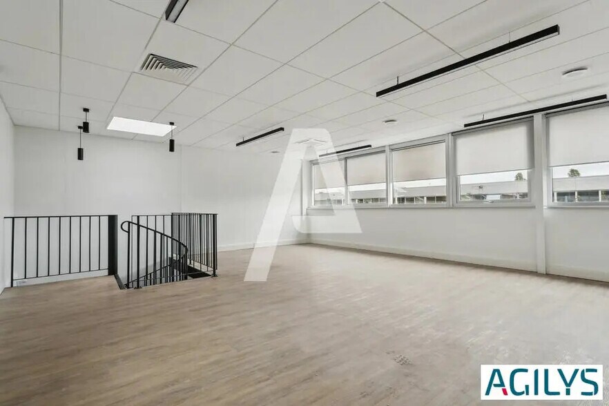 Flex in Bonneuil-sur-Marne for lease - Interior Photo - Image 2 of 6