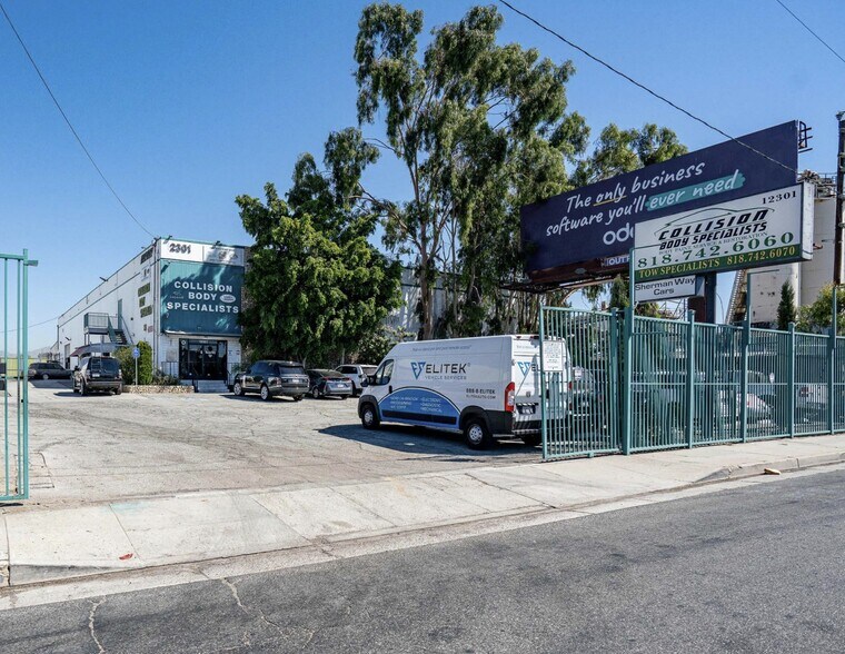 12301 Sherman Way, North Hollywood, CA for lease - Building Photo - Image 1 of 14