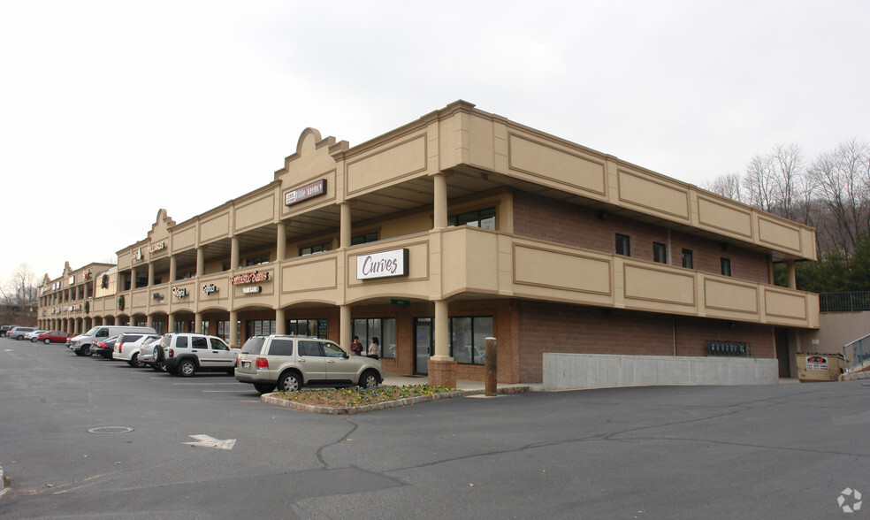 326 Us Highway 22, Green Brook, NJ for lease - Building Photo - Image 2 of 8