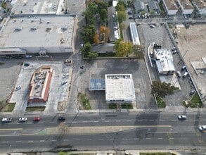 2001 Columbus St, Bakersfield, CA - AERIAL  map view