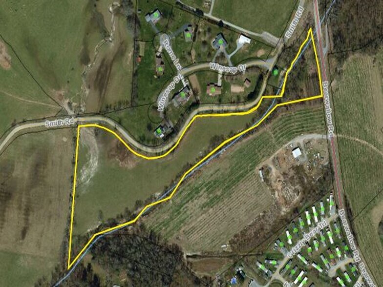 Bearwallow Rd, Edneyville, NC 28792