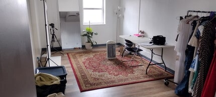 700 Bryden Rd, Columbus, OH for lease Building Photo- Image 1 of 8